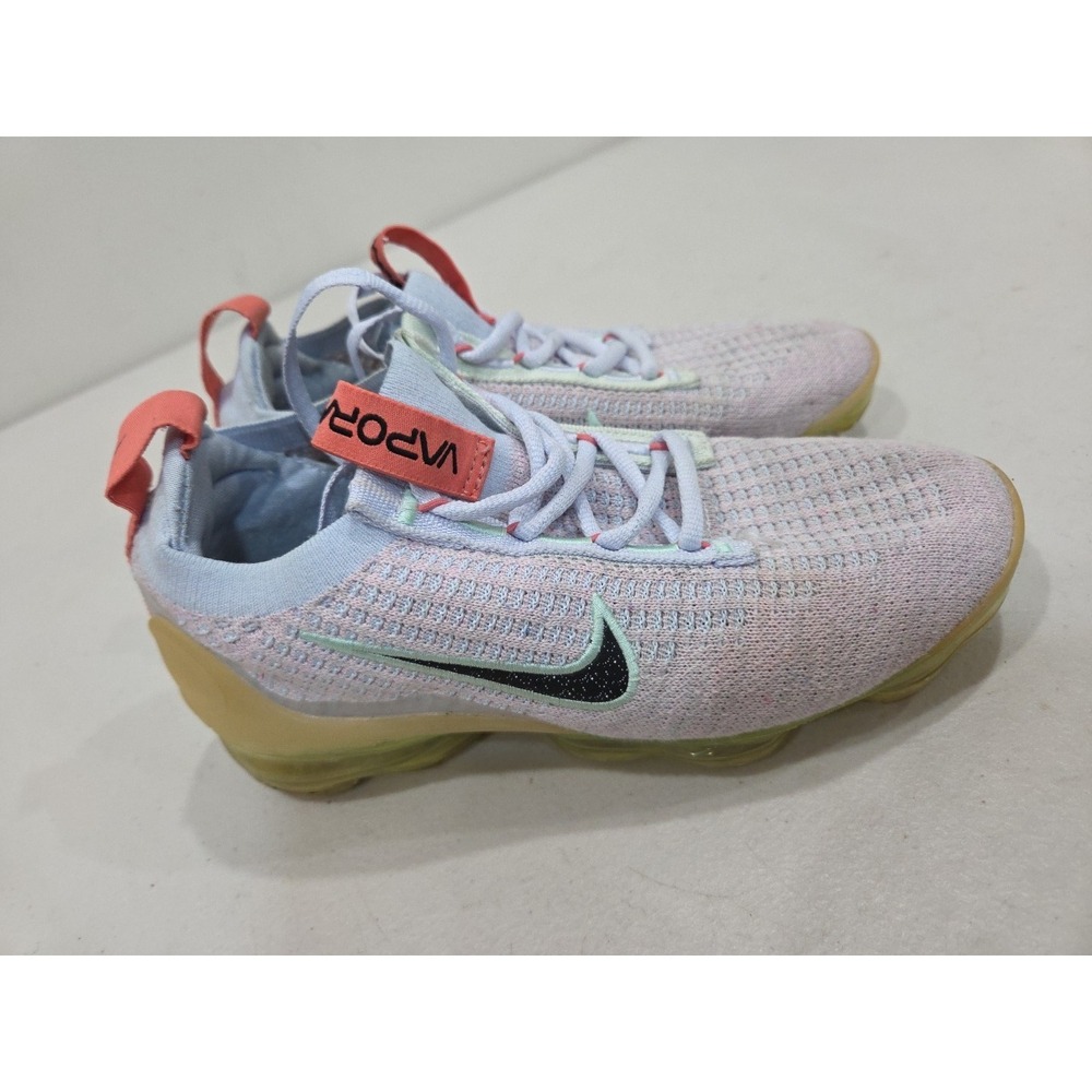 Nike Air VaporMax  Flyknit Light Bone/Lime Ice DC4112-003 Women's Size 5.5. 2021
